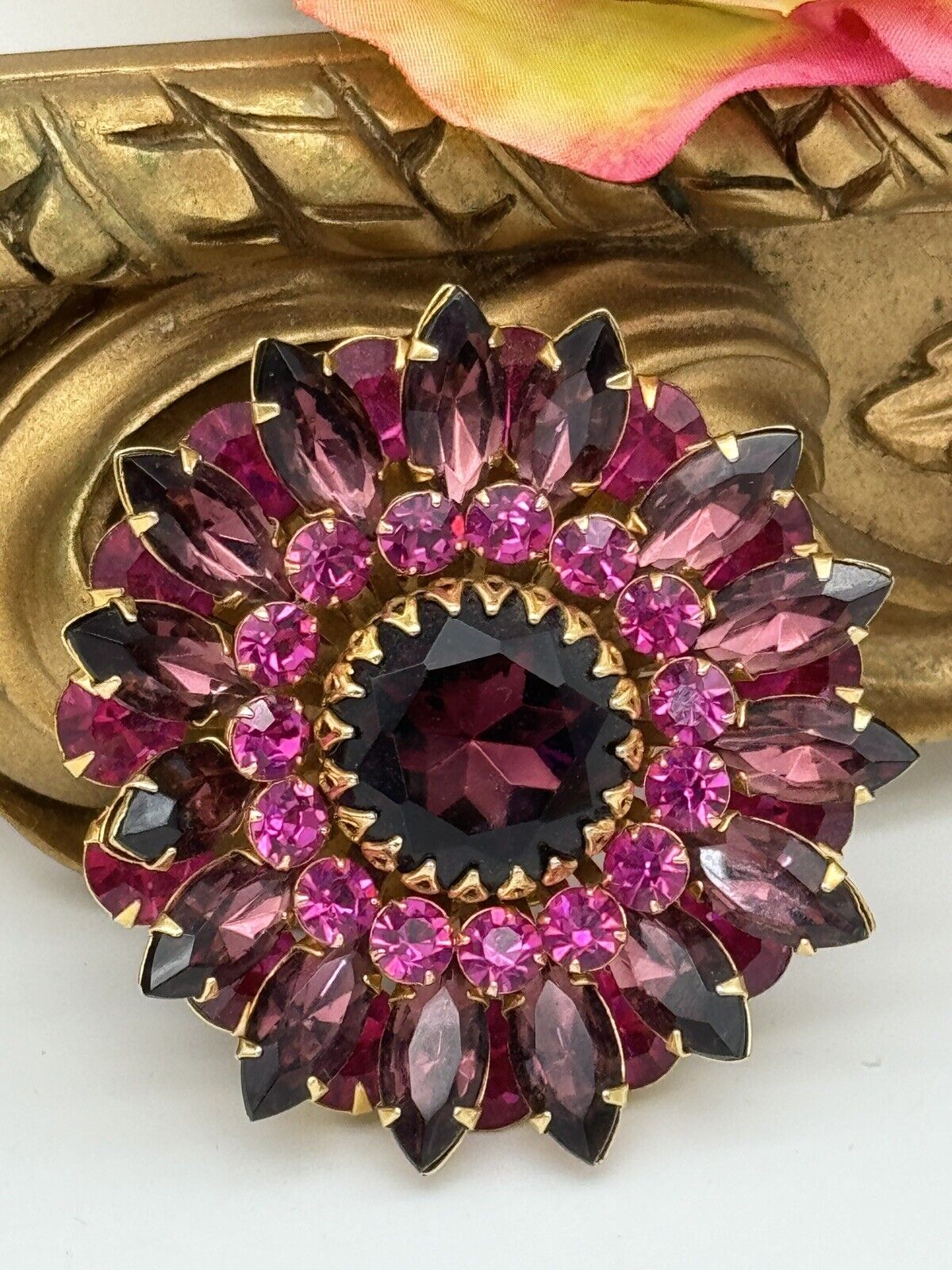 VINTAGE Judy Lee Brooch Rhinestone Mauve Purple Pink Layered Flower Gold Tone