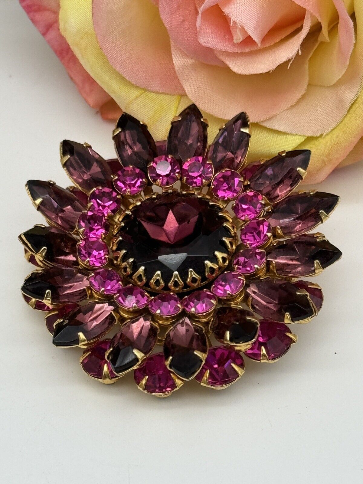 VINTAGE Judy Lee Brooch Rhinestone Mauve Purple Pink Layered Flower Gold Tone