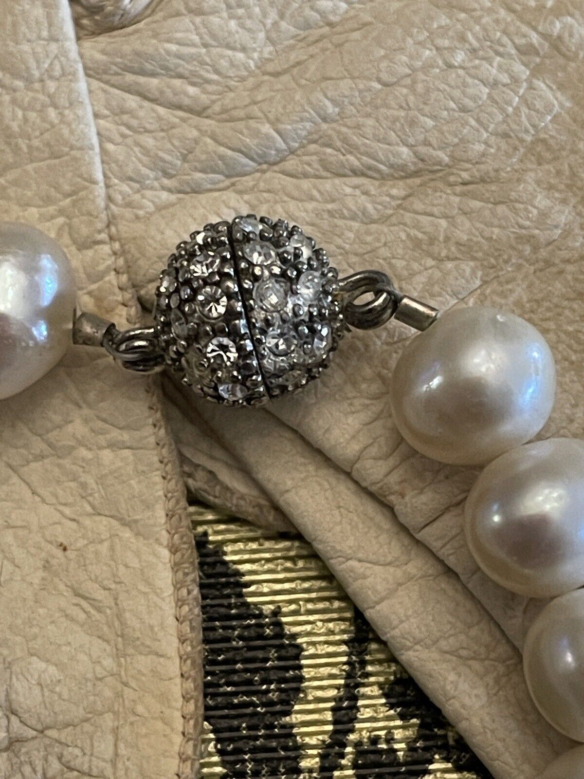 Faux Pearl Bracelet Baroque With Magnet Rhinestone Clasp