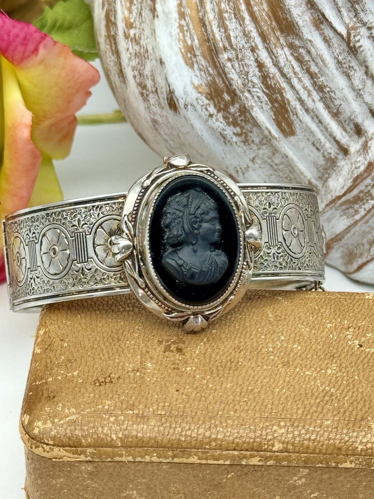 Antique Style Black Cameo Hinged Bangle Bracelet Chased Floral Design UNSIGNED