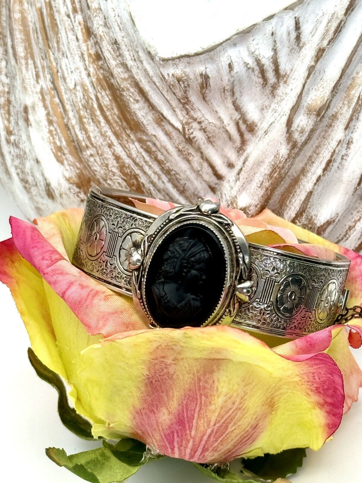 Antique Style Black Cameo Hinged Bangle Bracelet Chased Floral Design UNSIGNED