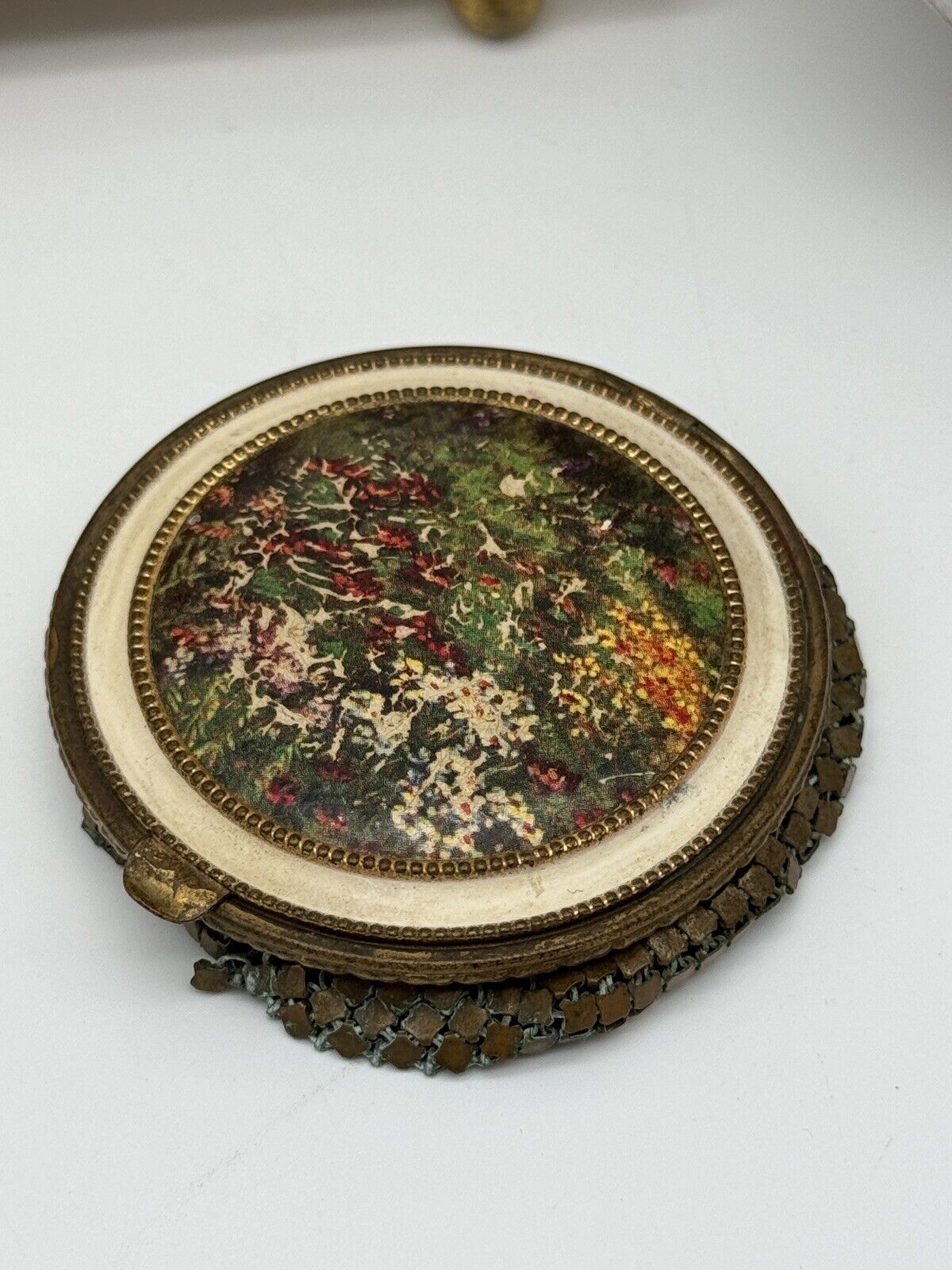 VINTAGE Ladies Face Powder COMPACT With Rouge No Powder