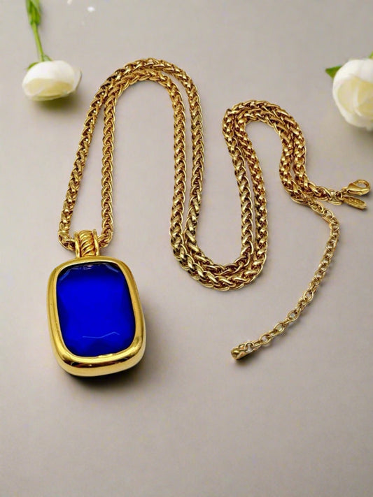 Vintage Joan Rivers Classic Collection Gold Tone Chain With Blue Lucite Ca. 33”