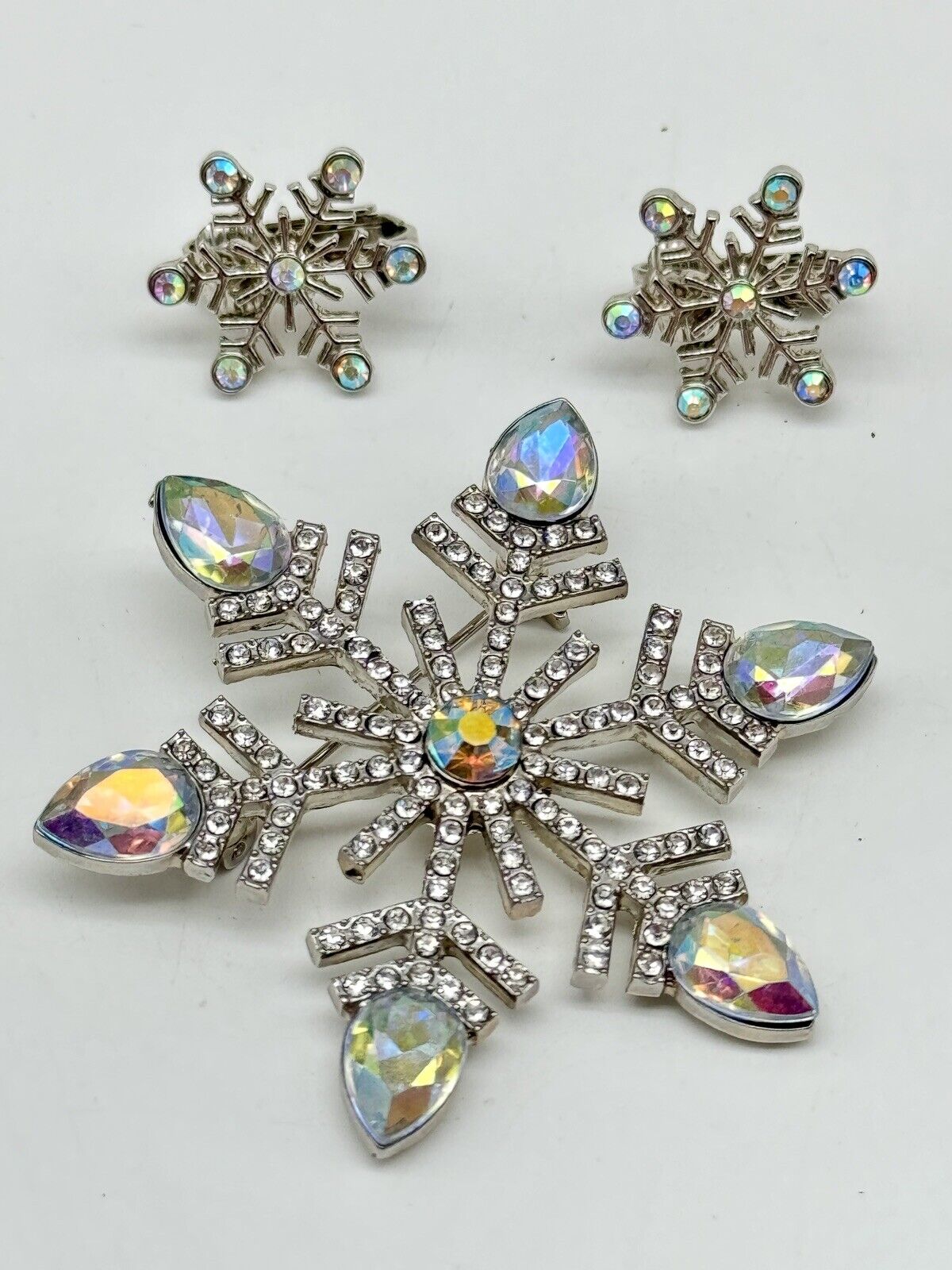 Rhinestone Snowflake Brooch & Earring Set HOLIDAY Estate Find