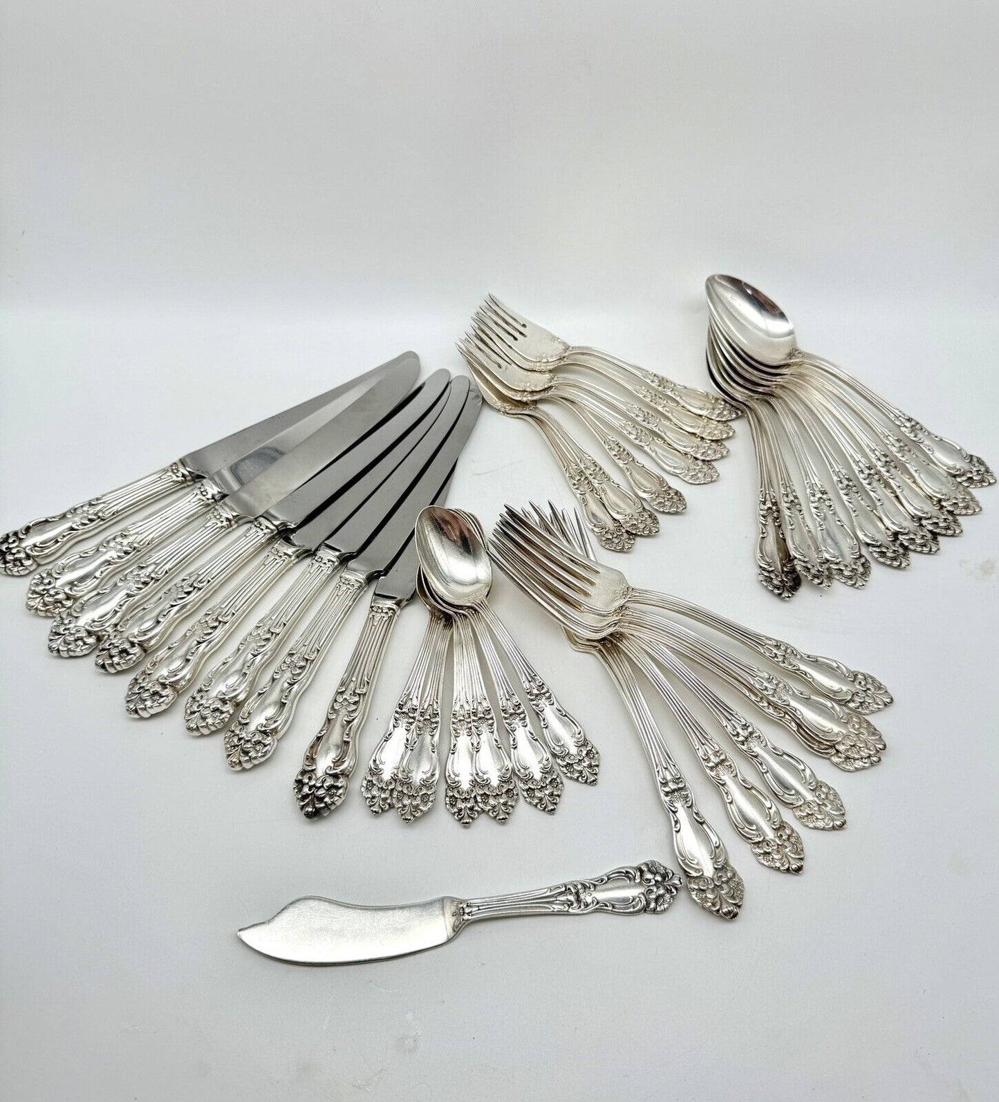 1901 TIGER LILY REED & BARTON Silverware Set ART NOUVEAU 29 PCs Silverplate in Wood Anti Tarnish Case