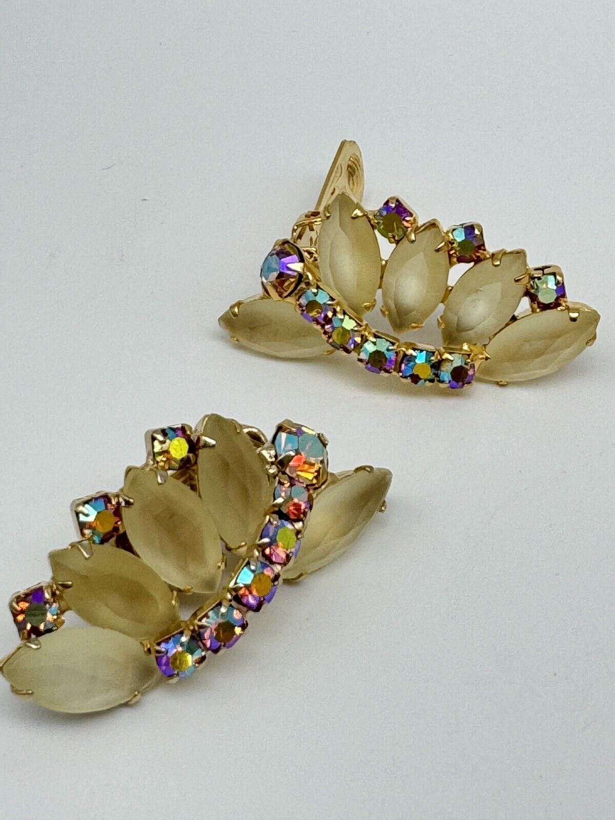 Vintage JULIANA Style Brooch + Earrings Frosted Faceted Rhinestones AB Accents