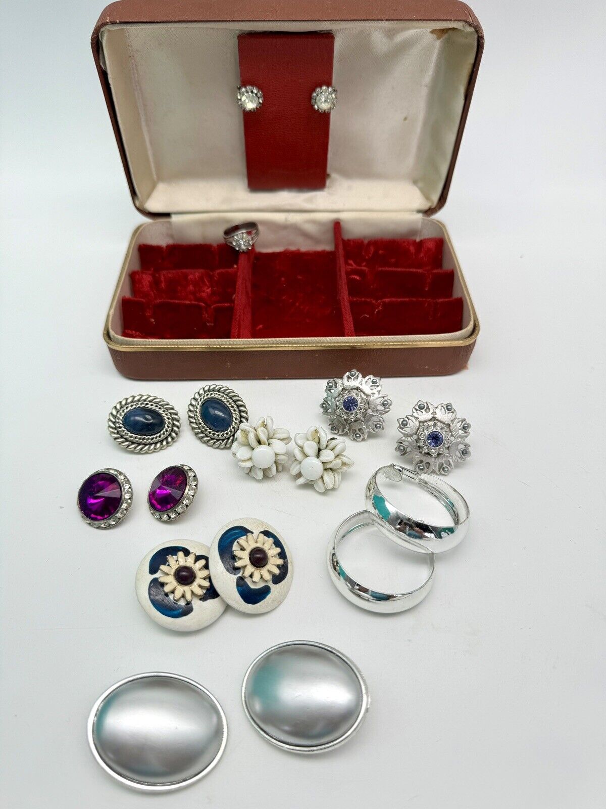 Vintage Lot Of 8 Clip-on Earrings In Old Jewelry Case