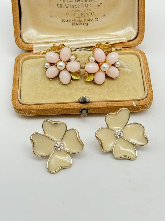 2 Pair Of Vintage Goldtone Flower Design Costume Clip-on Earrings