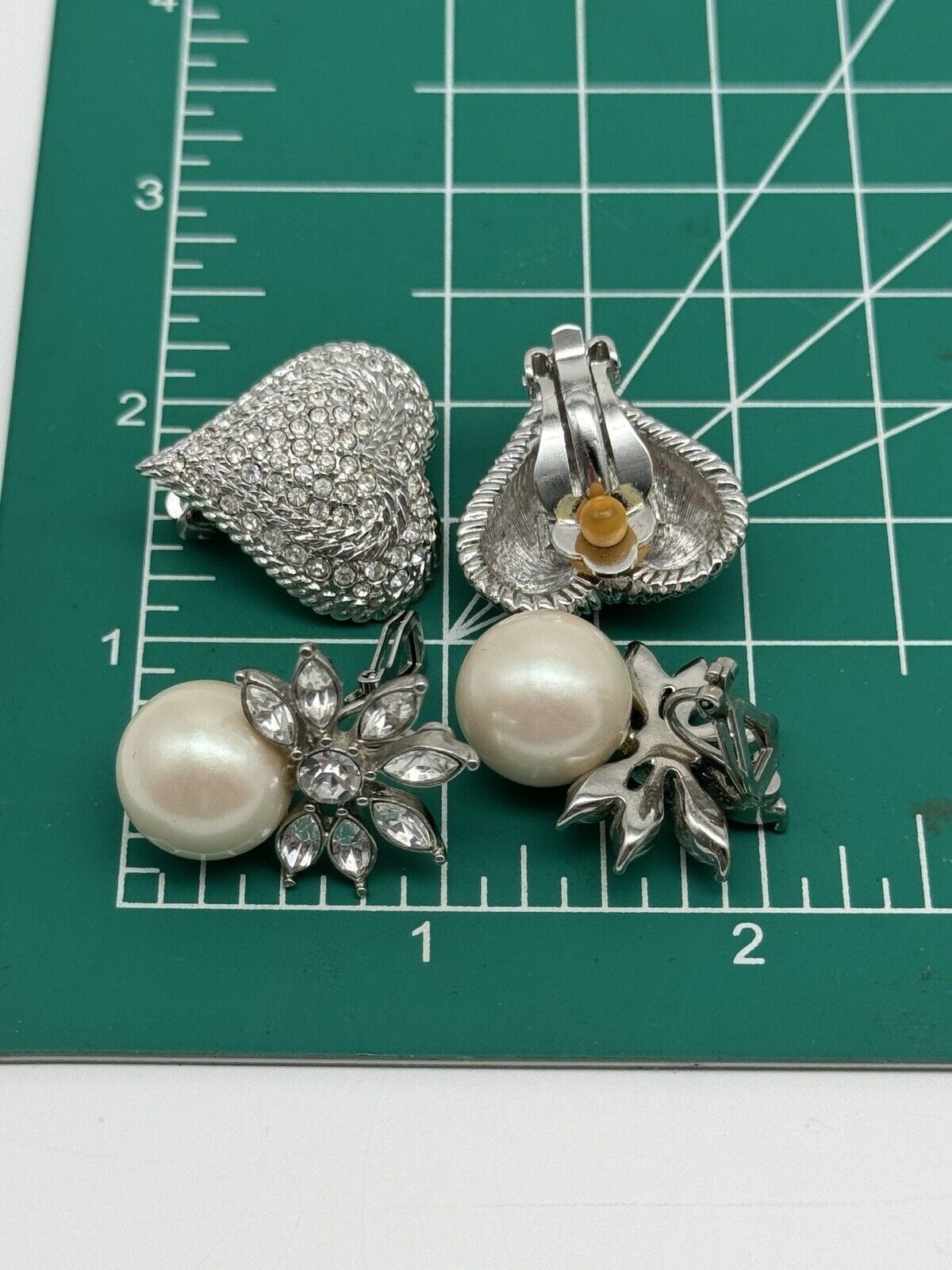 2 Pair Of Vintage Silvertone Heart & Classic Faux Pearl Costume Clip-on Earrings