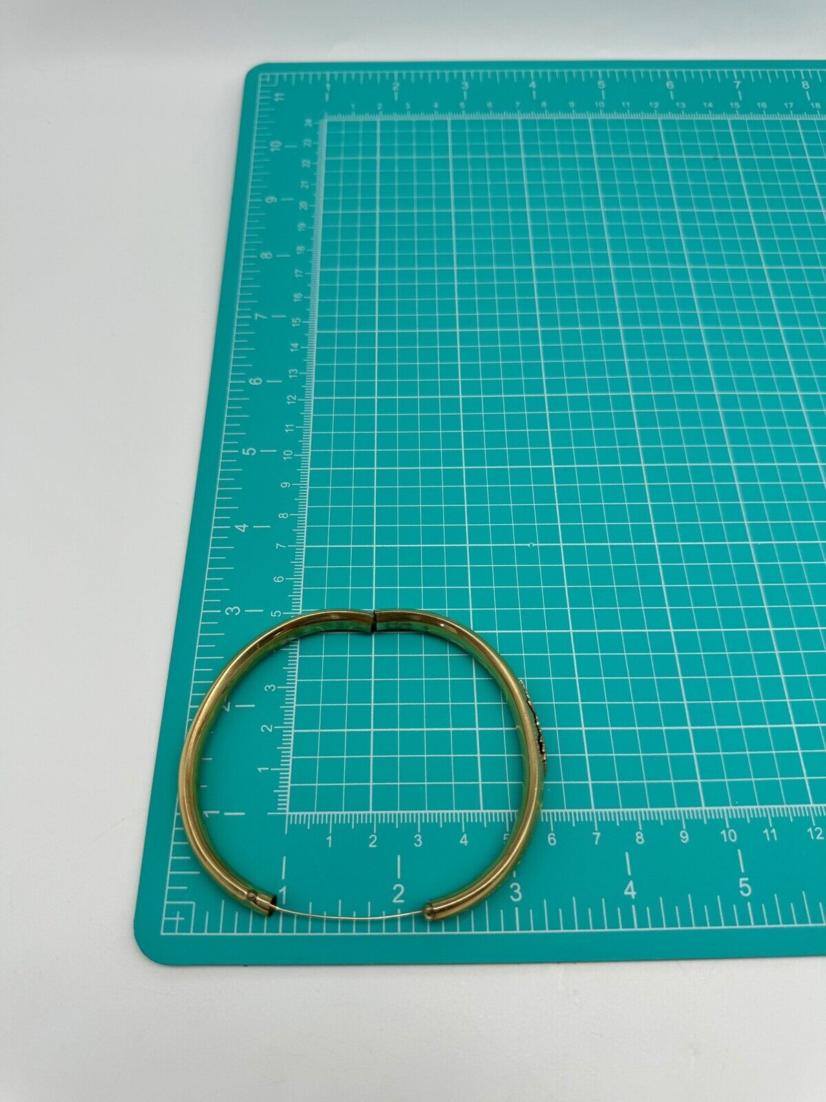 Vintage 14kt GOLD FILLED Bangle Bracelet