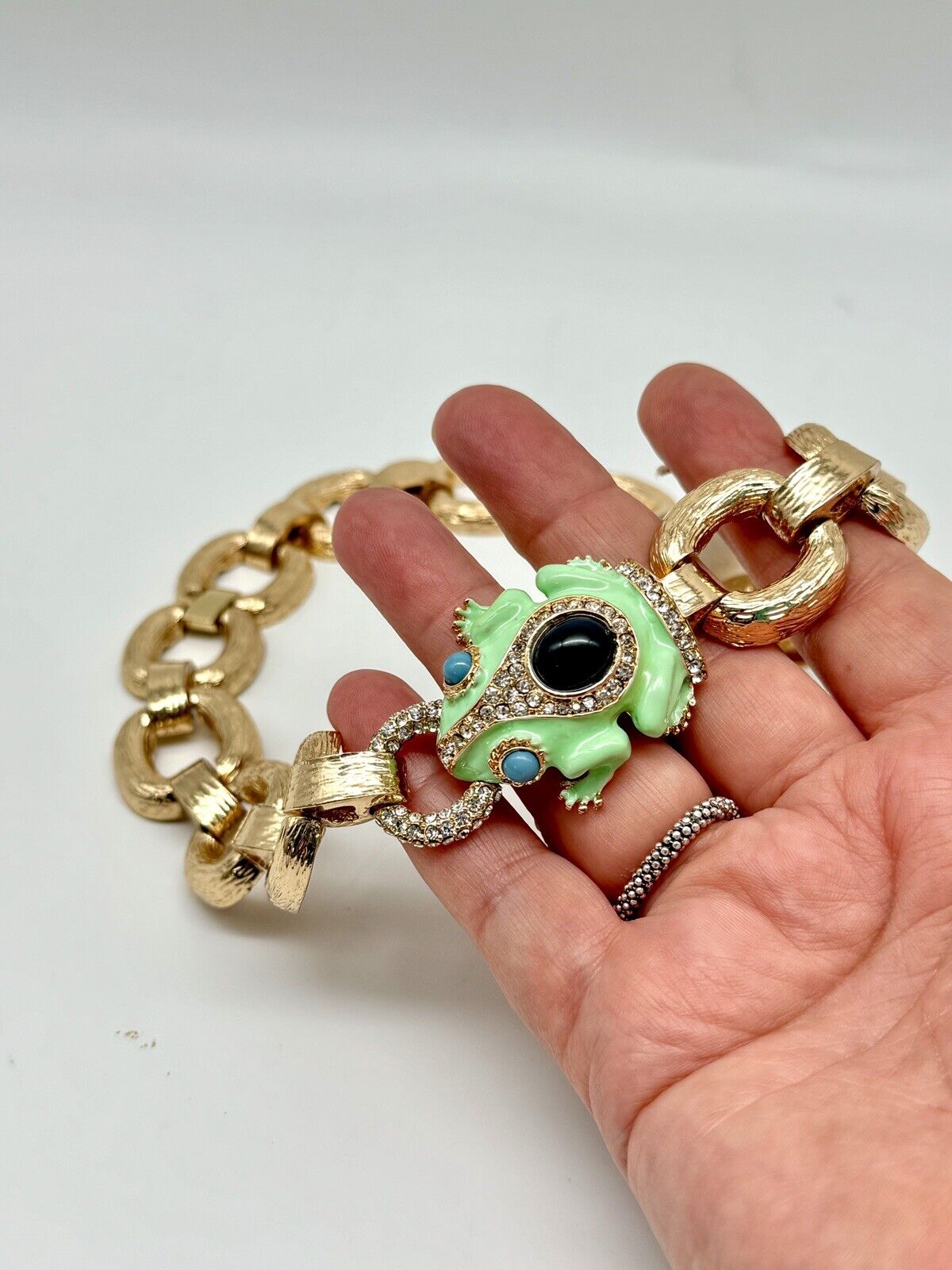 Vintage NWT Leslie Danzig Frog Necklace Goldtone Enameled Rhinestone Collar