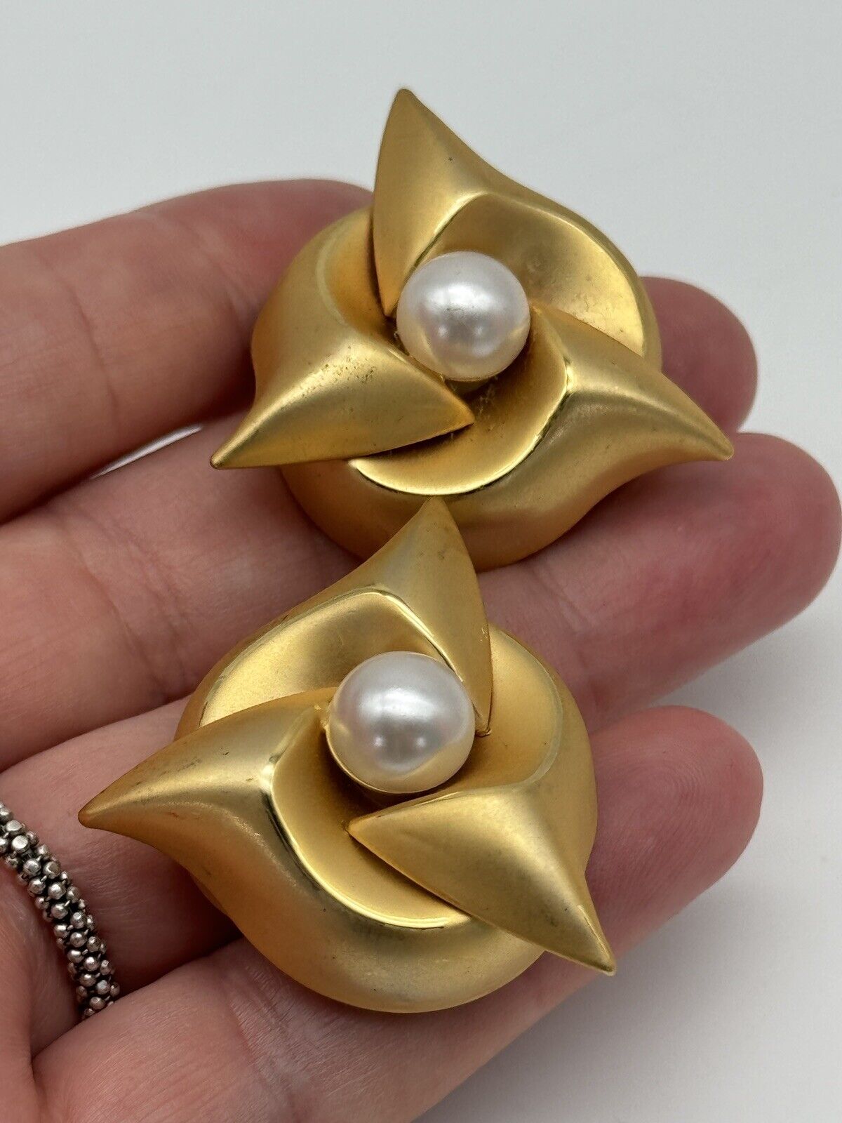 Vintage MODERNIST Matte Goldtone Faux Pearl Design Earrings ESTATE FIND