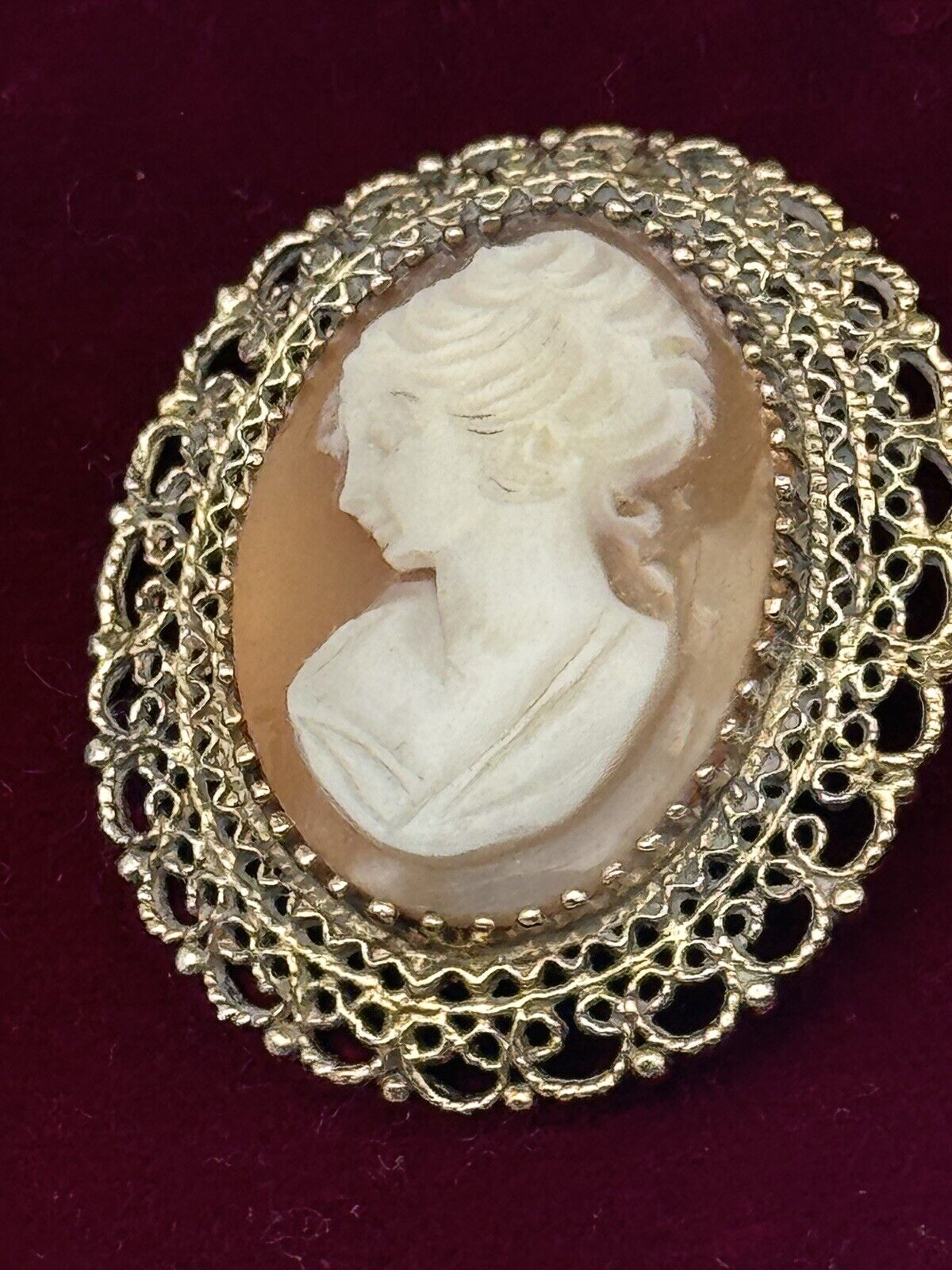 Vintage Carved Cameo STERLING Left Facing SIGNED Karen Lynne In Original Box