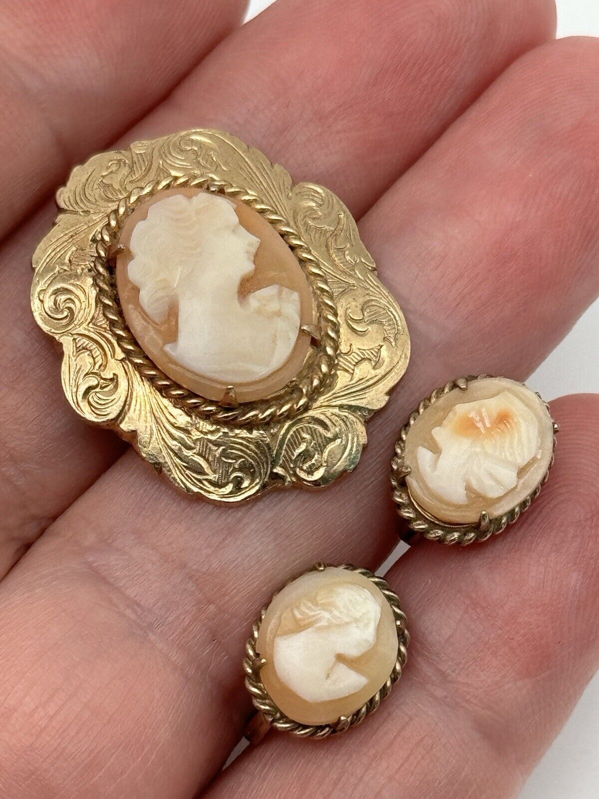 Vintage Cameo Jewelry Set Carved Shell Earrings Brooch Victorian Style Goldtone