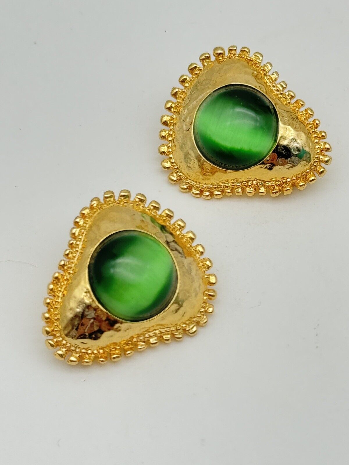 Vintage Earrings Goldtone Hammered Green Cat Eye Cabochon