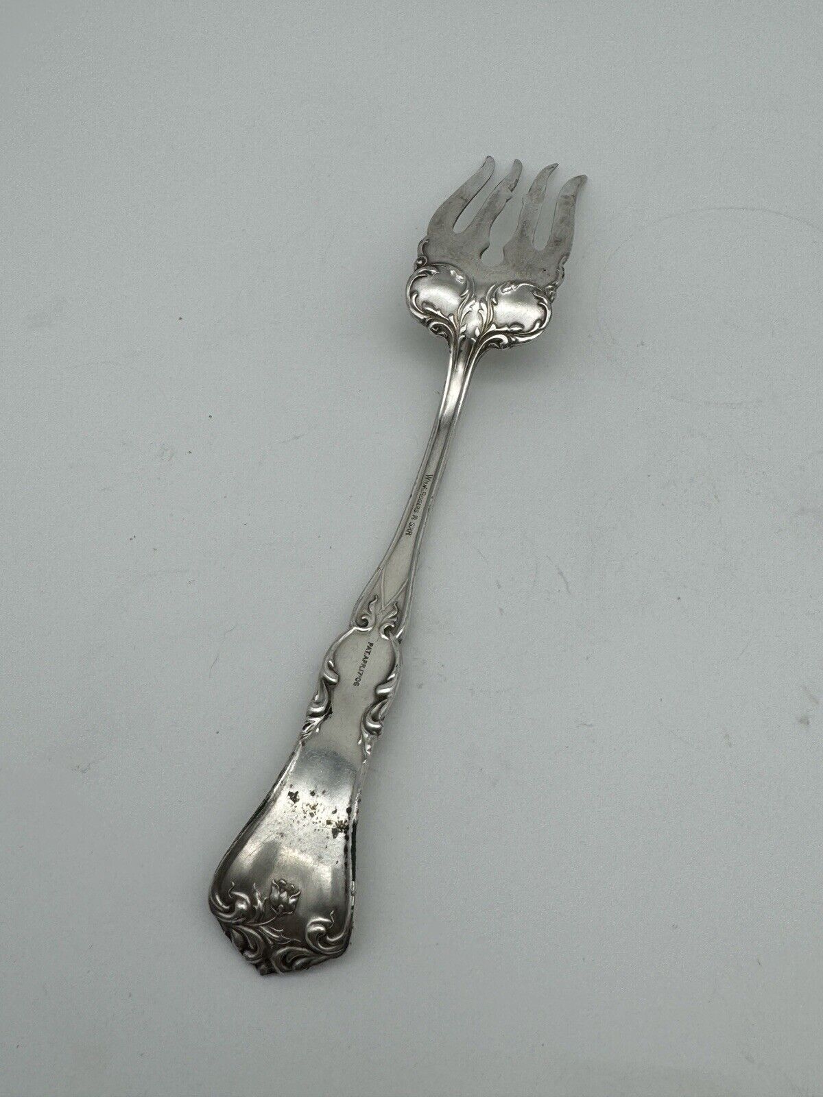 WM A Rogers A1 Silverplate  Grenoble/Gloria Med Cold Meat Fork Pat 1906 8.25”