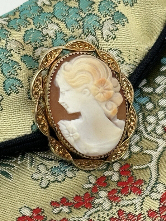 Vintage Left Facing Carved She’ll Cameo Brooch 12kt GF ESTATE FIND