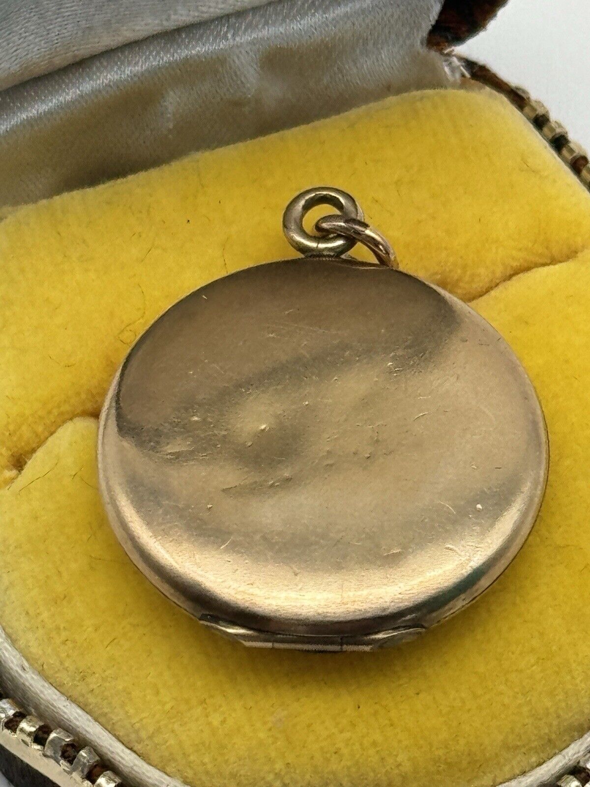 Antique Victorian Yellow Gold Filled Locket Pendant 1” No Monogram ESTATE FIND