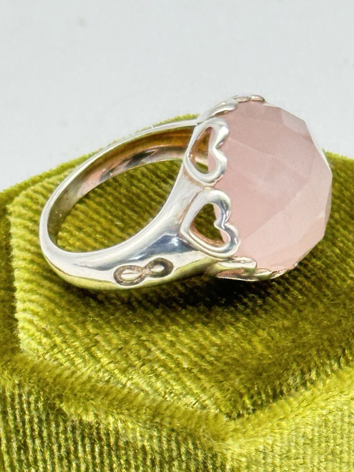 Sterling Silver Rose Quartz Faceted Ring 6.75” Heart Motif Estate Find