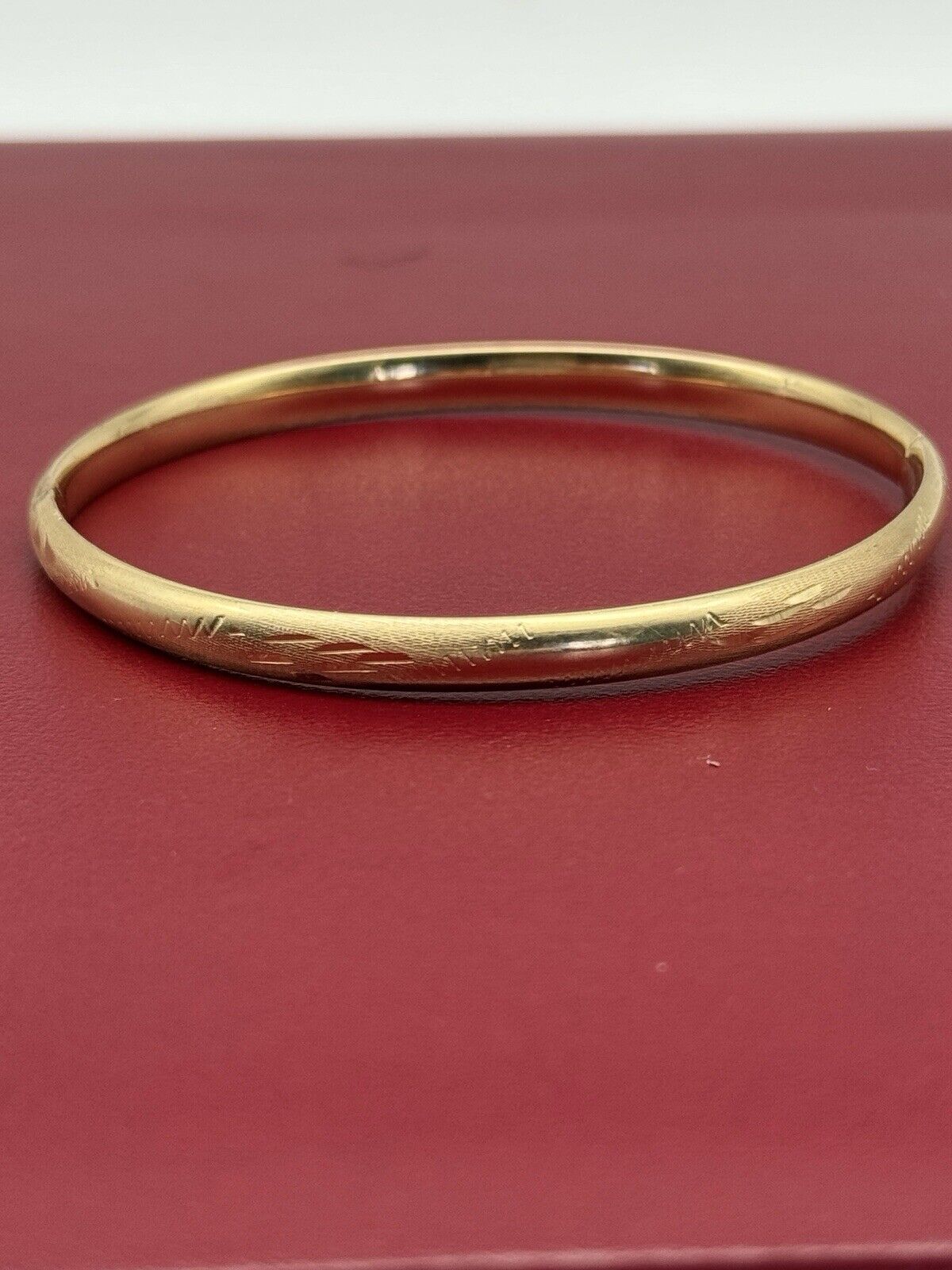 Vintage 14k Gold Bangle Bracelet Oval Etched Design 4.9g Estate Find