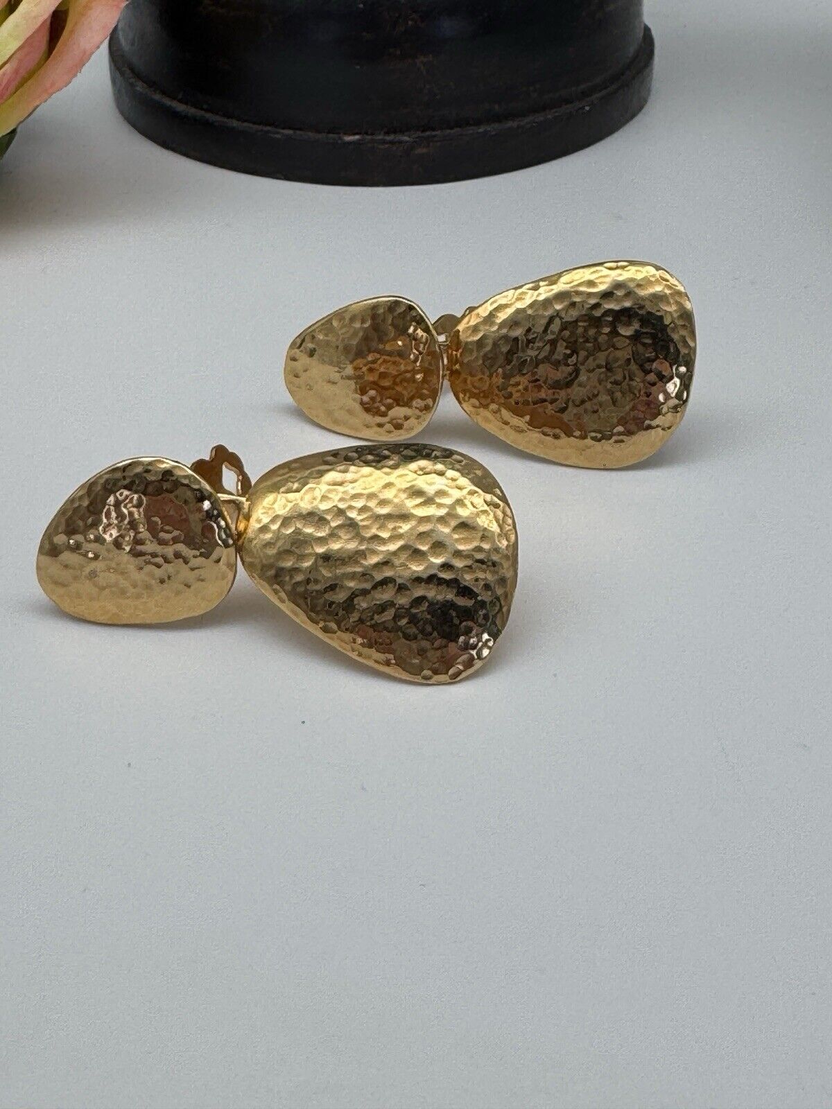 1980s Vintage Goldtone Dangler Earrings ESTATE FIND