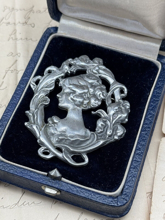 Art Nouveau Style Cameo Brooch Silvertone Metal