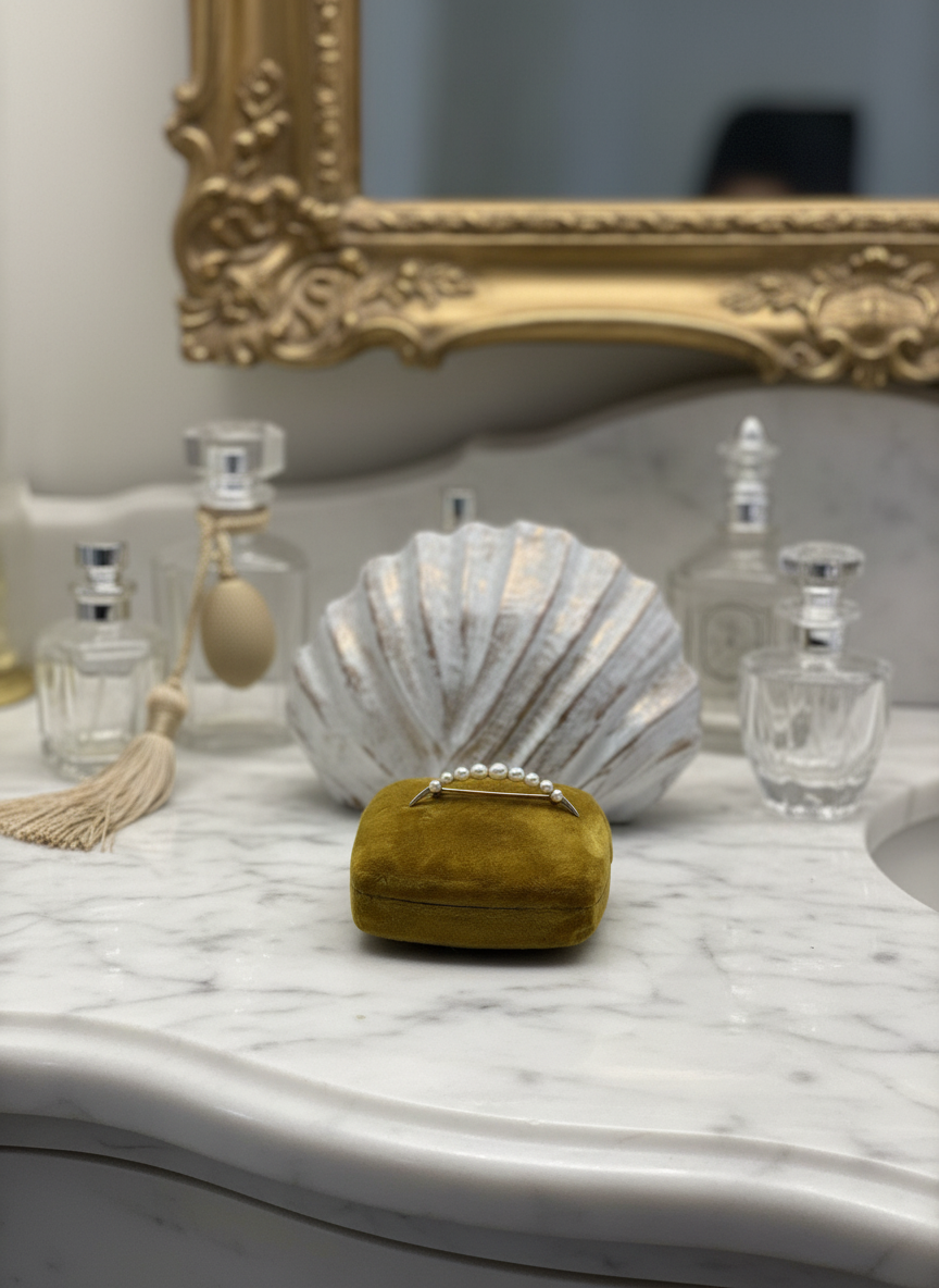 Vintage 14k Gold Pearl Crescent Moon Brooch Graduated 9 Pearls