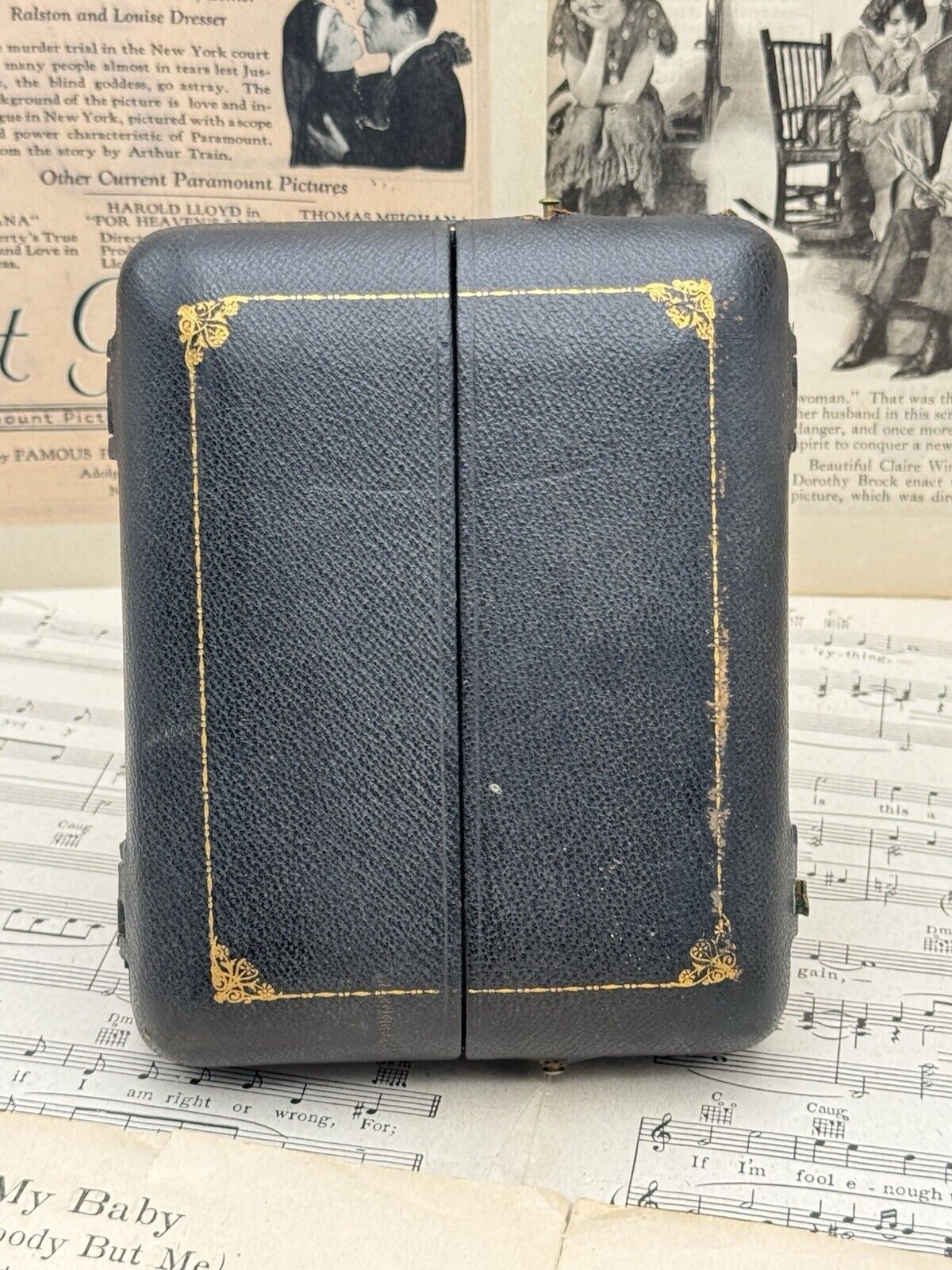 Antique Folding Easel Travel Portrait Case Leather With Oval Picture Frame