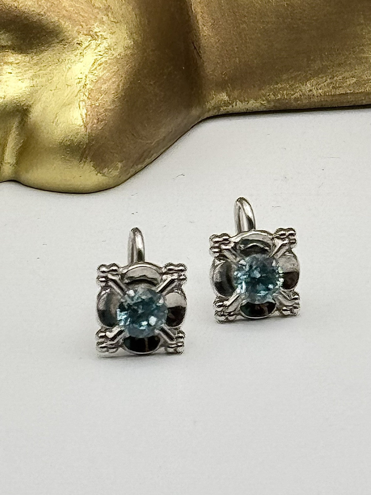 Vintage Sterling Silver Screw Back Earrings Blue Rhinestone