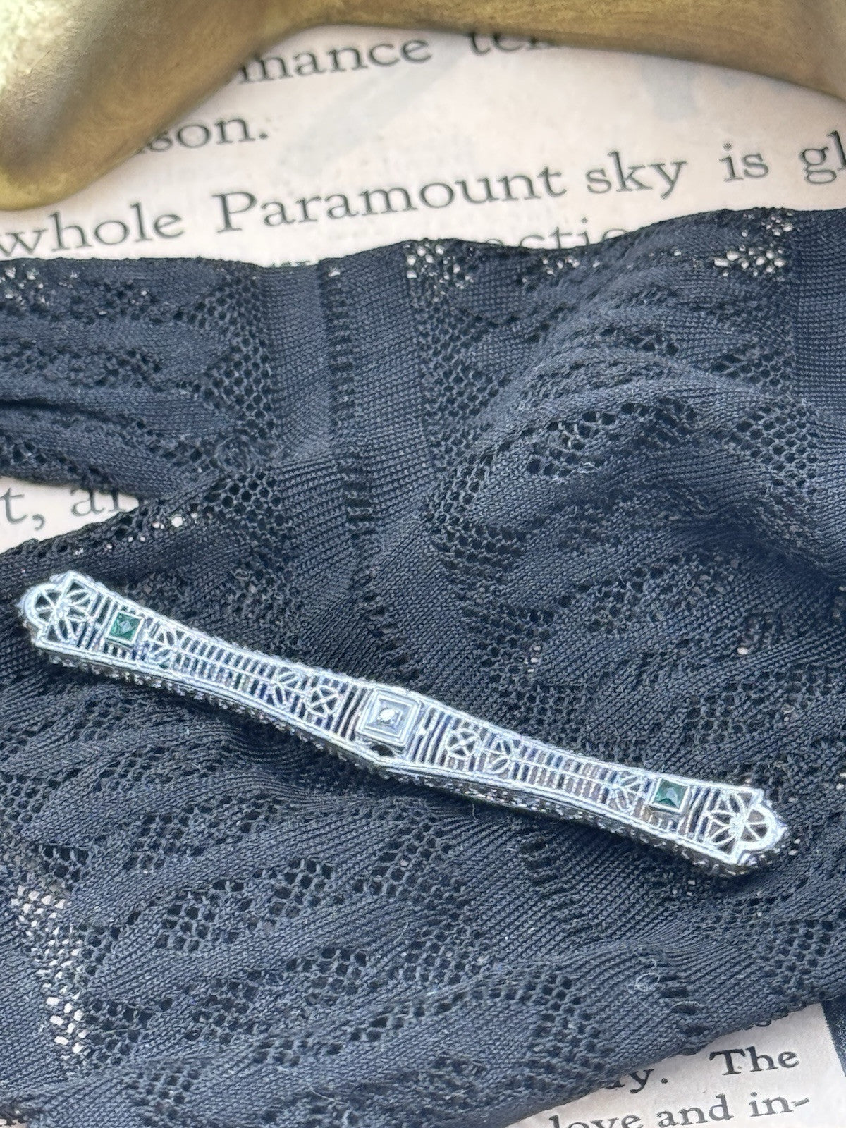 Antique 10k Gold Brooch Hallmarked Art Deco Filigree Diamond & Emerald