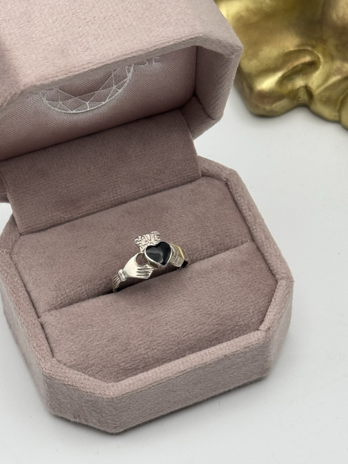 Vintage Sterling Claddagh Ring Onyx Heart Size 6.75 ESTATE FIND