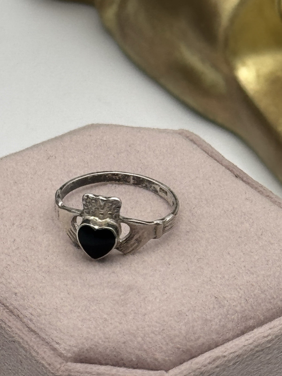 Vintage Sterling Claddagh Ring Onyx Heart Size 6.75 ESTATE FIND