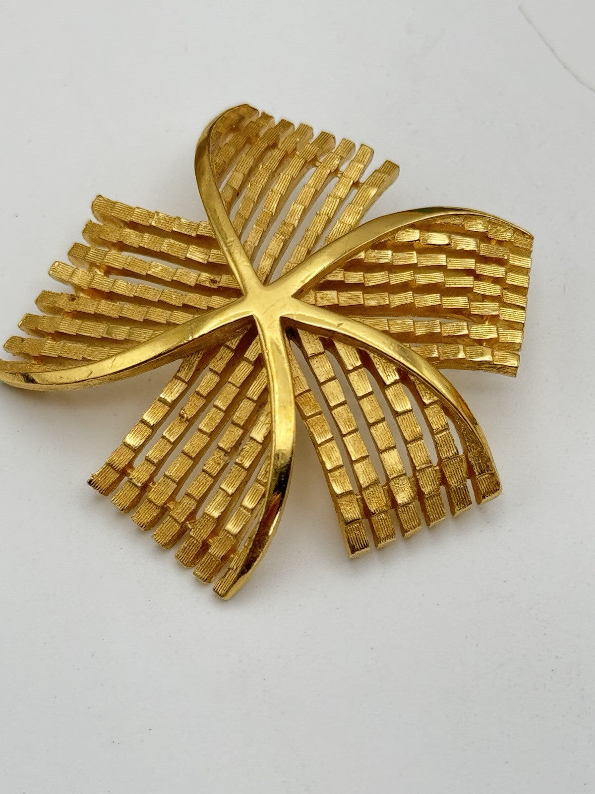 Vintage TRIFARI Goldtone Brooch Fan Design ESTATE FIND