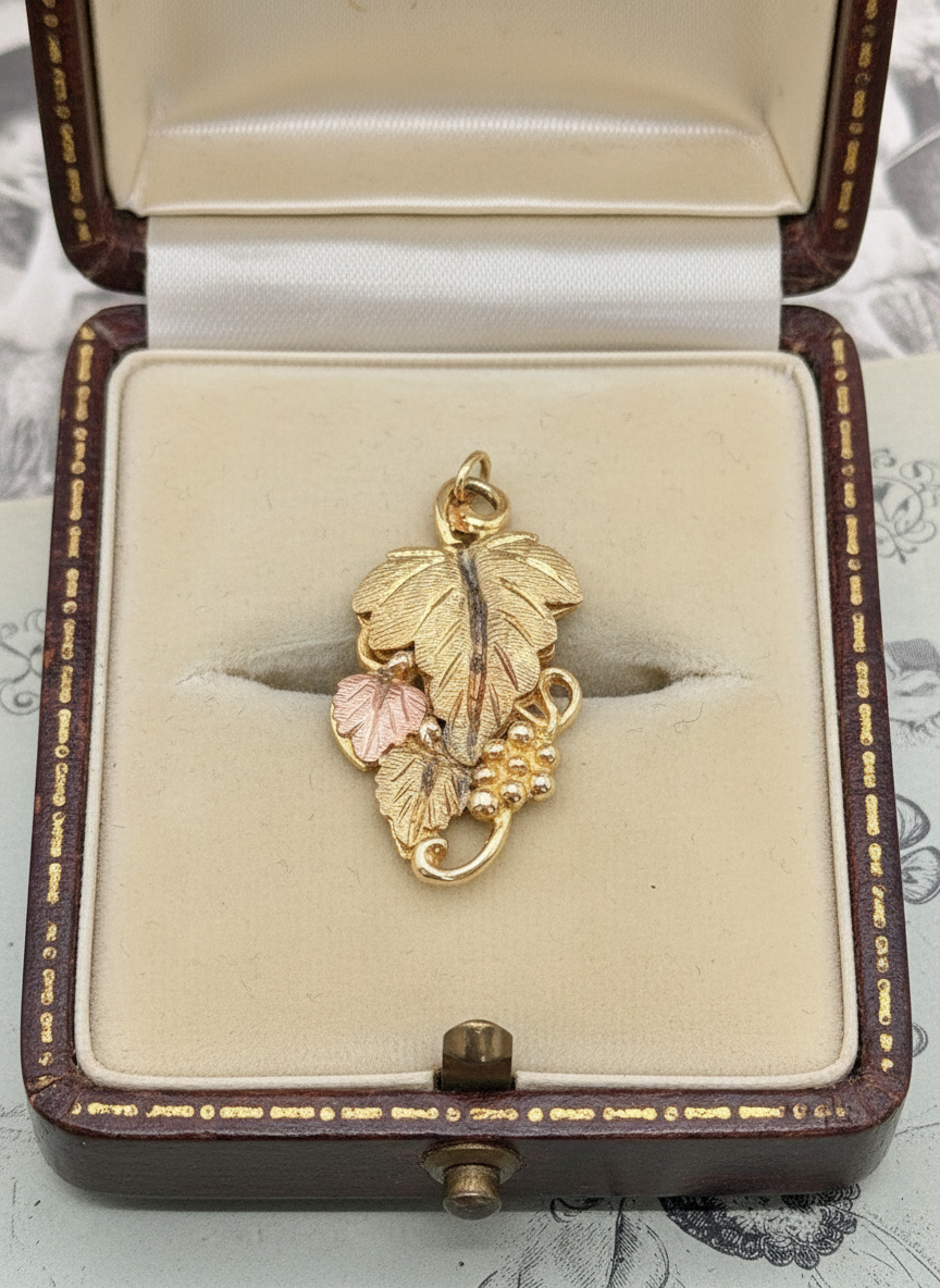 10k & 12k Black Hills Gold Pendant Black Hills Gold Vine Leaves Charm 3.4g