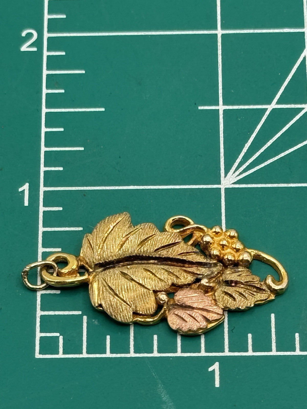 10k & 12k Black Hills Gold Pendant Black Hills Gold Vine Leaves Charm 3.4g