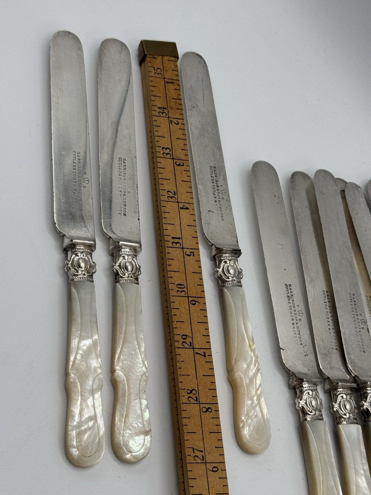 Set of 10 ANTIQUE Dinner Knives Mother Of Pearl HARRISON BROS & Howson 8.75” Cutlers to her Majesty
