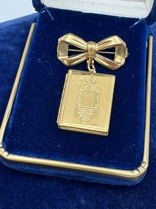 Vintage Book Locket Brooch PIN Photo LOCKET Goldtone ESTATE FIND No Monogram