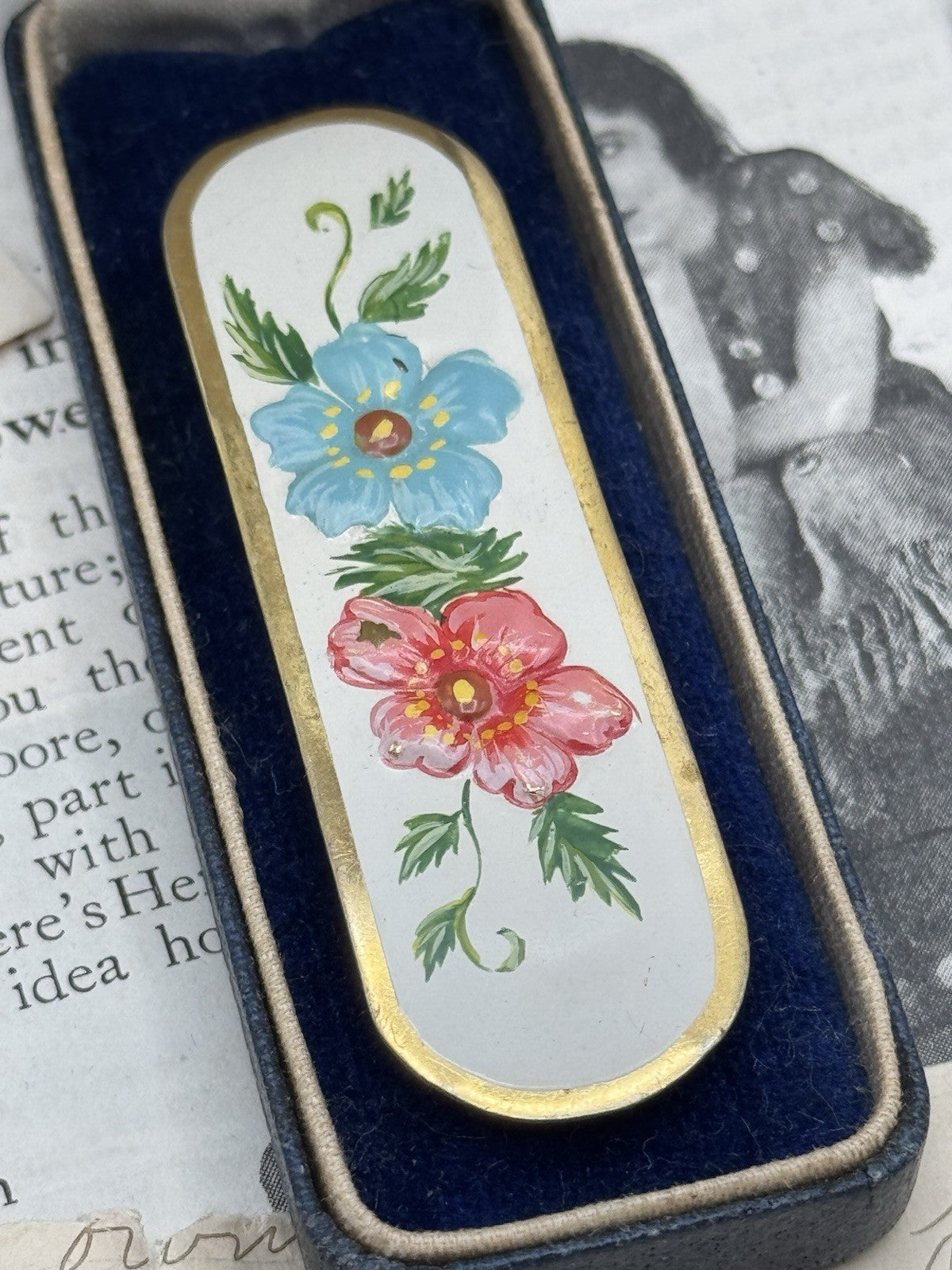 Vintage Hand Painted Barette Hair Clip Gold-plated  Crown Inc