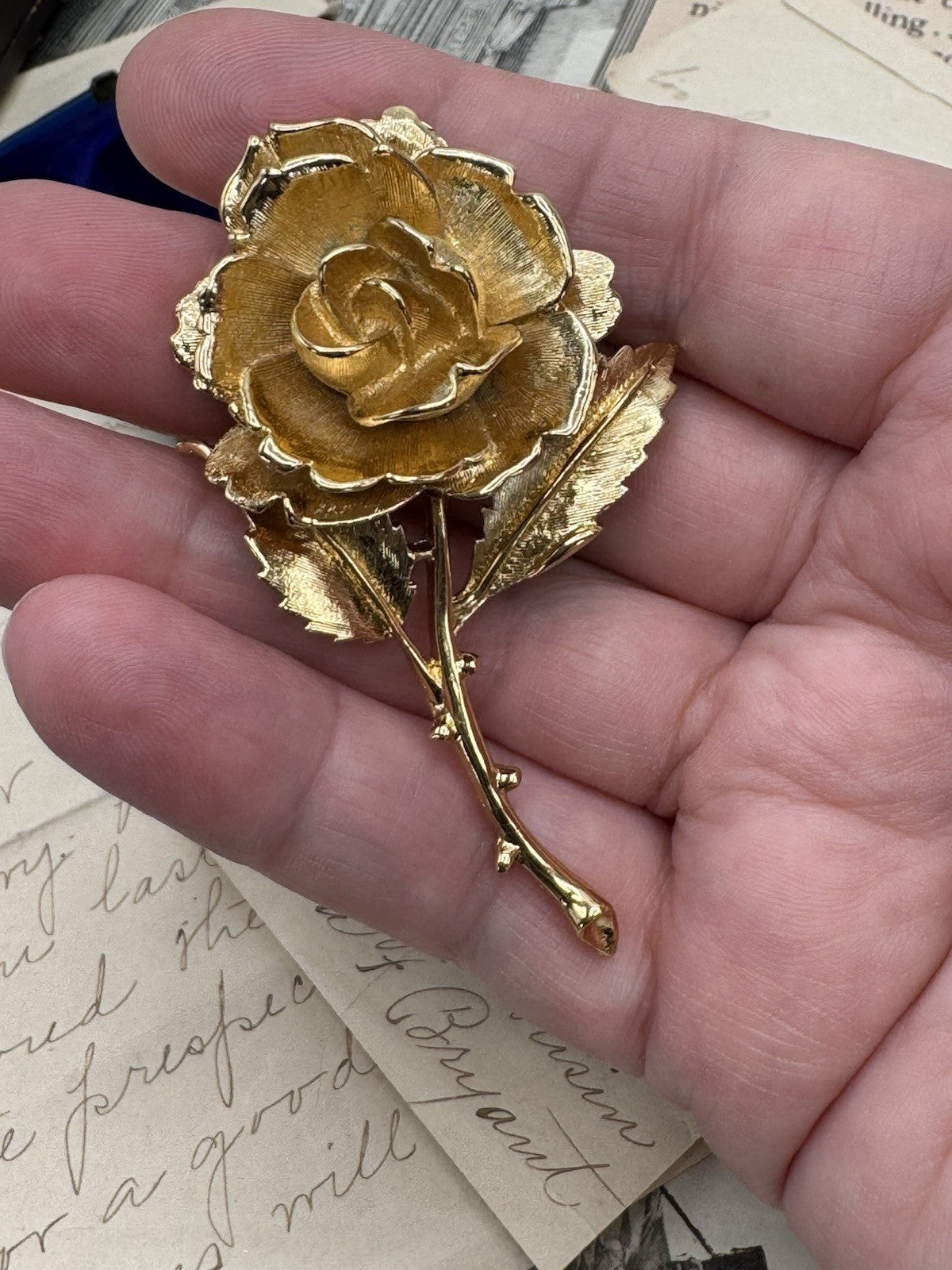 Vintage Signed MONET Brooch Goldtone Rose ESTATE FIND
