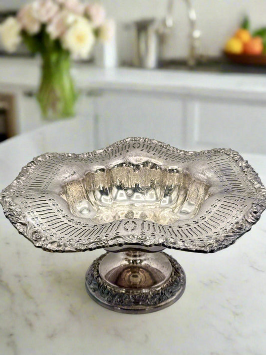 VINTAGE Silverplate Footed Presentation Bowl Reticulated Serpentine Edge WILCOX