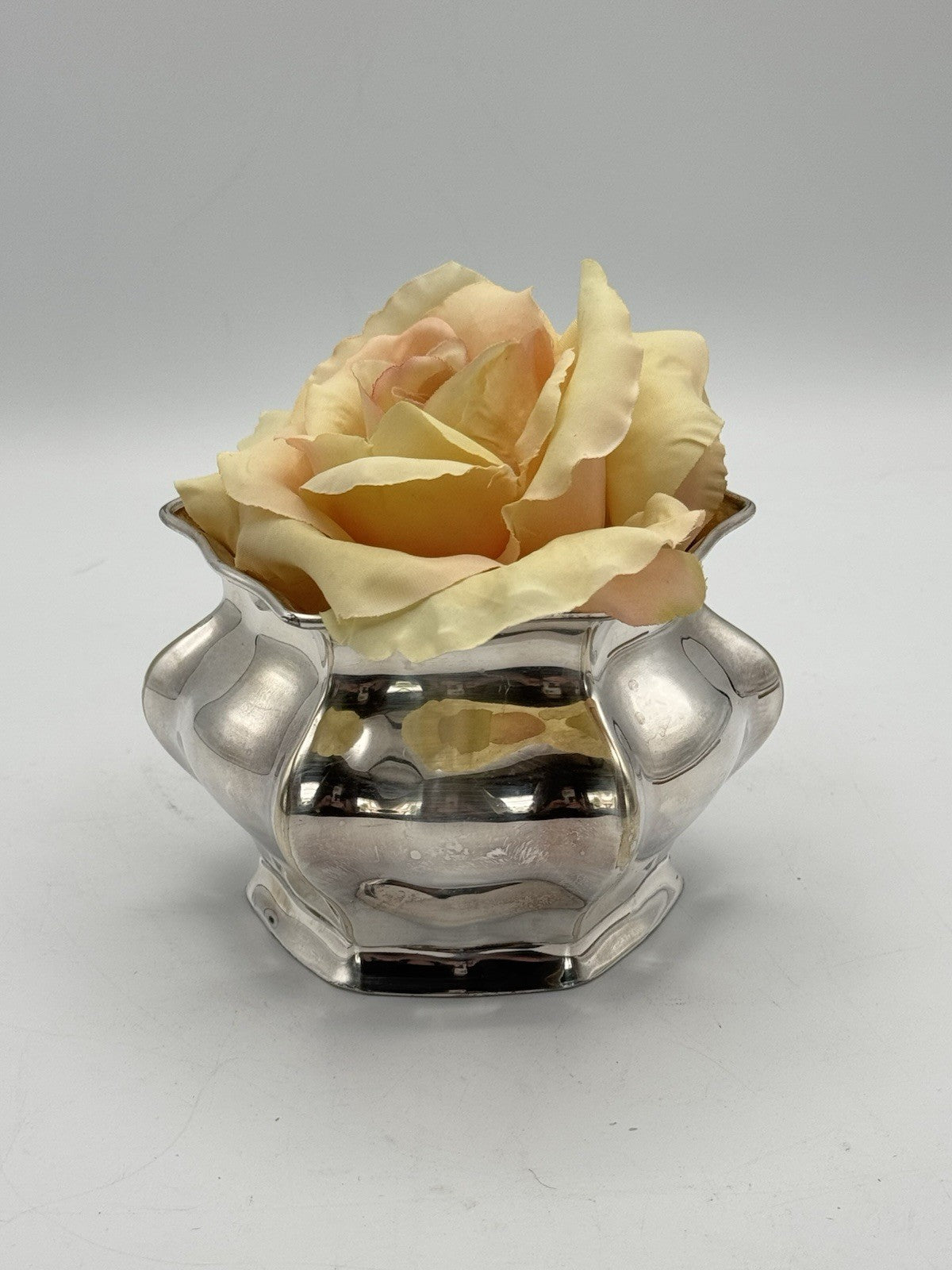 Vintage Silverplate Waste Basket Floral Arrangement Piece Circa 3.5”h X4.25”w