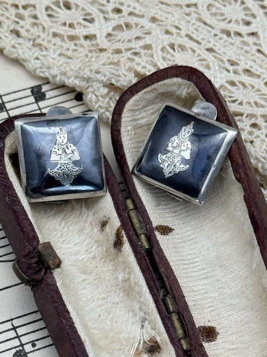 Vintage Siam SILVER Niello Clip-on EARRINGS Estate Find