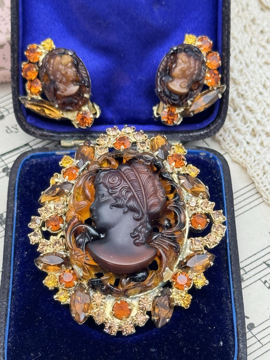 Vintage D&E Juliana “FAUX Tortoise”Cameo Jewelry Set Brooch & Earrings Ref# 3711