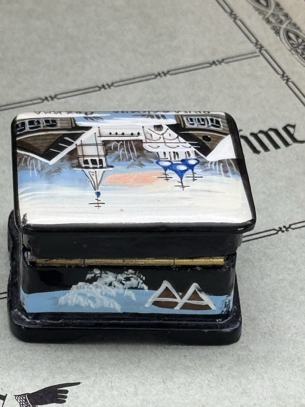 Vintage Russian Lacquered Box Signed Folklore Art ESTATE FIND