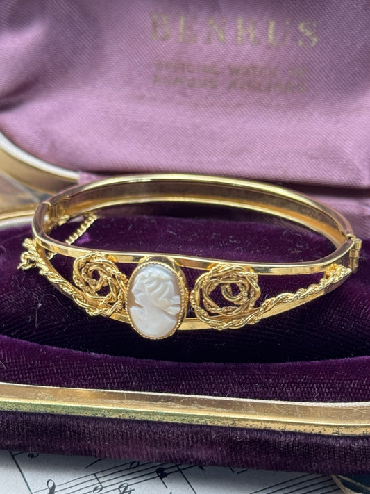 VINTAGE Carved Cameo Hinged Bangle RUSSEL 12kt Gold Filled  Safety Chain 6.5”+