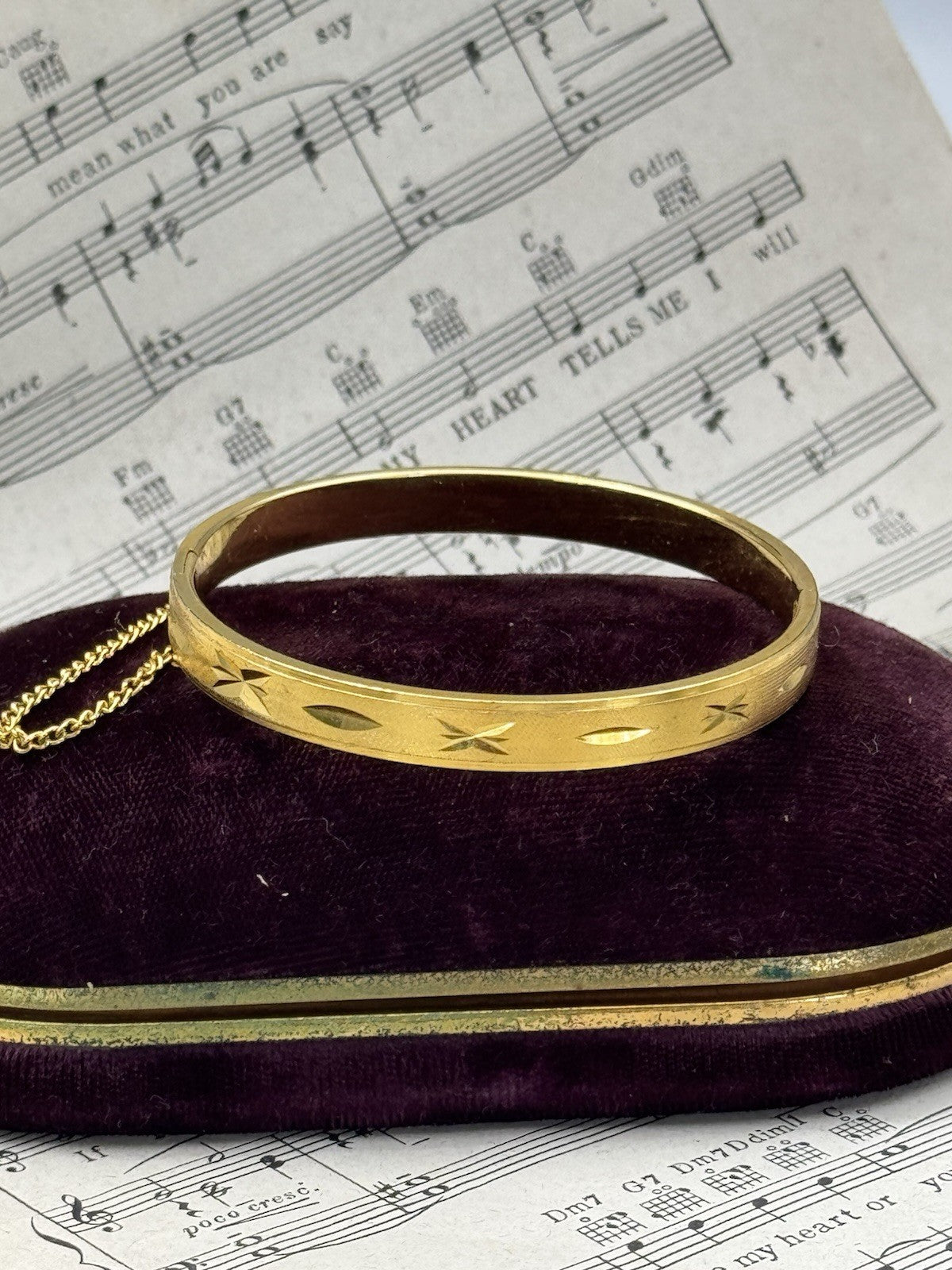 Vintage Goldtone Hinged Bangle Bracelet Geometric Design 7”+ SAFETY