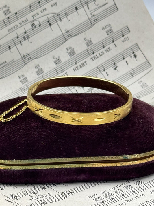 Vintage Goldtone Hinged Bangle Bracelet Geometric Design 7”+ SAFETY