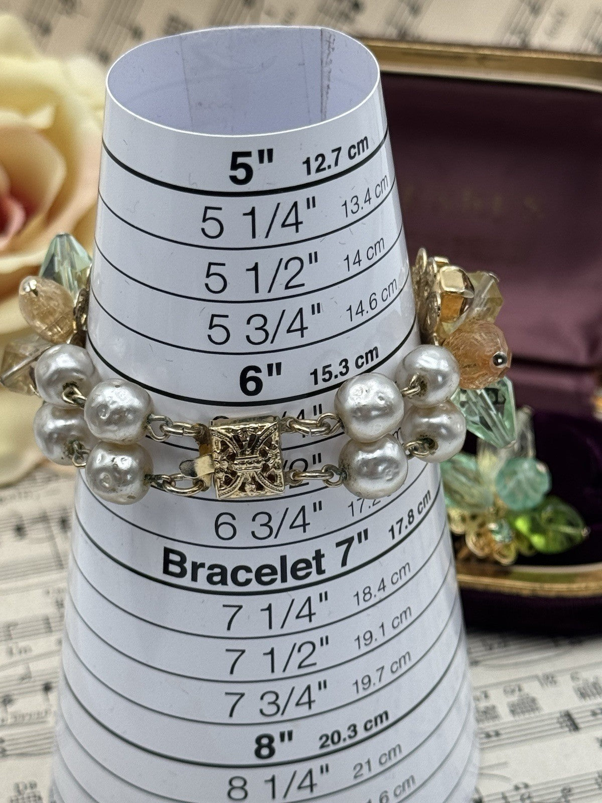 Vintage Pastel Green Goldtone Demi Parure Bracelet 6”+ Earrings Clip-on