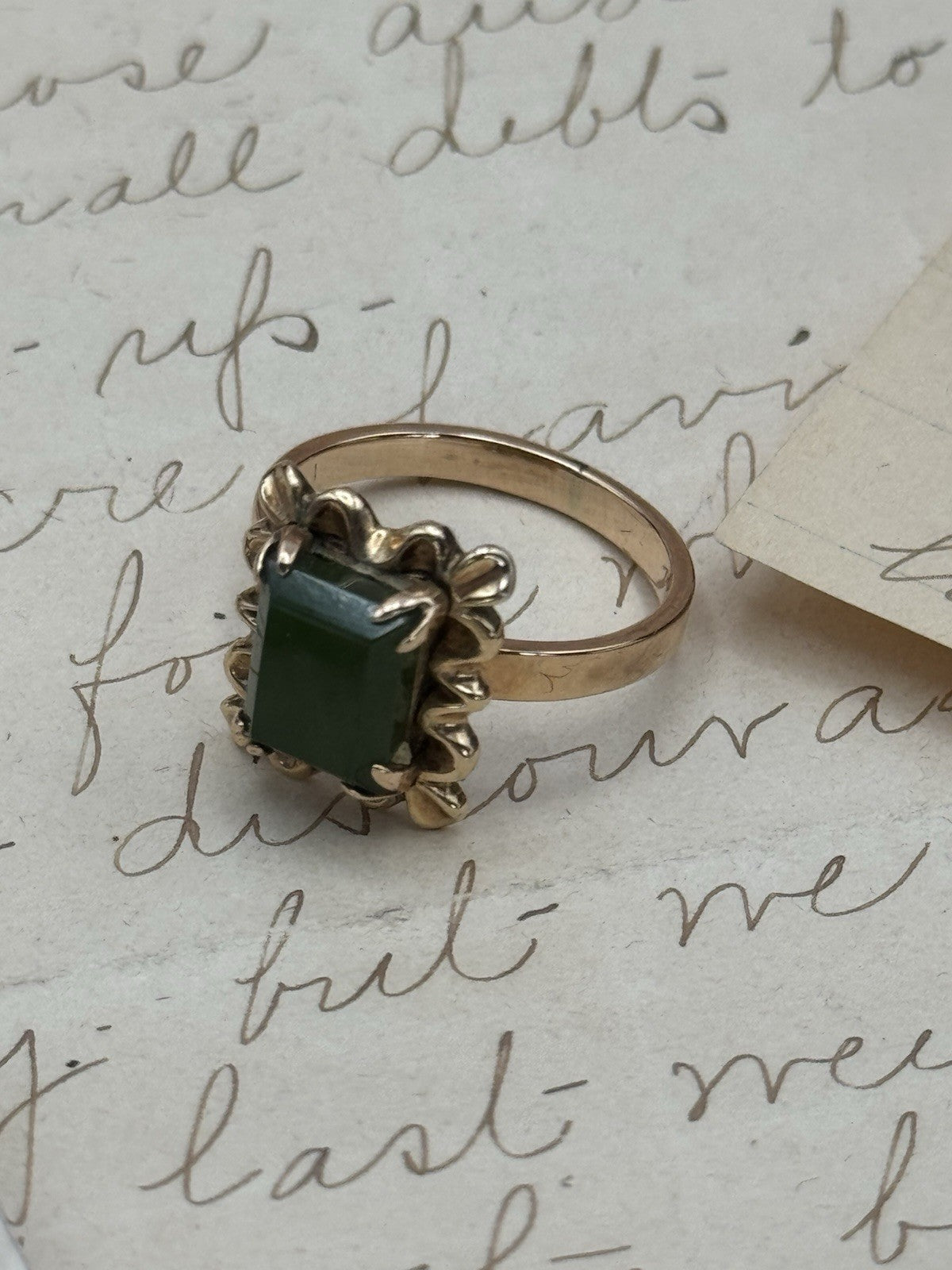 Vintage 14k Rose Gold Ring w/ Large Green Stone Size 6.25 ESTATE FIND