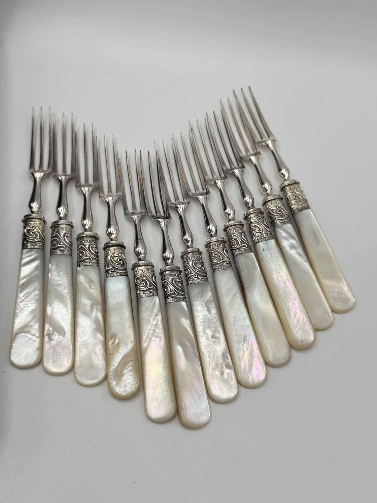 24 Pc Antique Mother of Pearl Dessert Set Sterling Ferrule Sheffield 1902 BOX